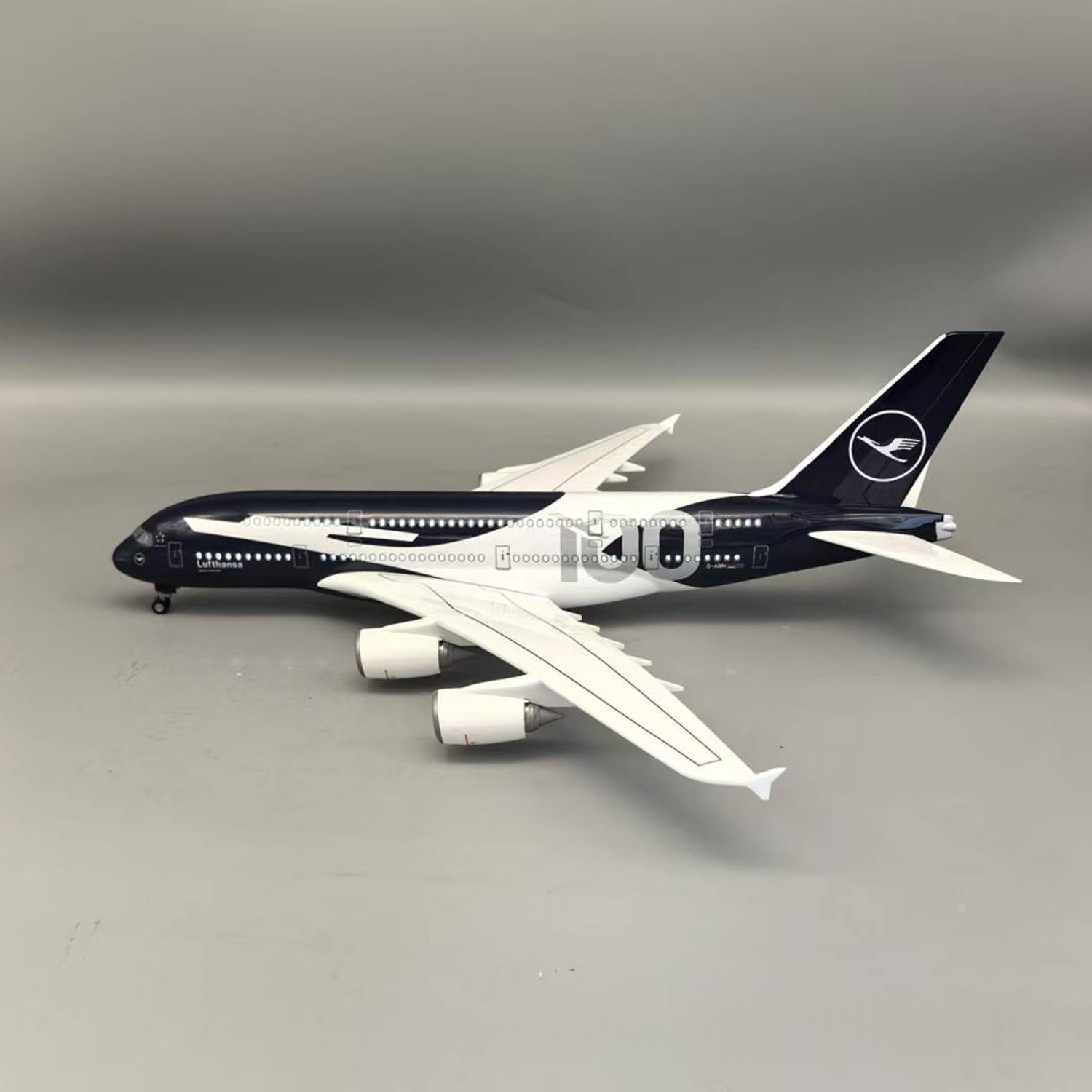 새로운 45cm 루프트한자 A380 100주년 기념 수 - Model Kit Ixchel 리뷰 및 가격