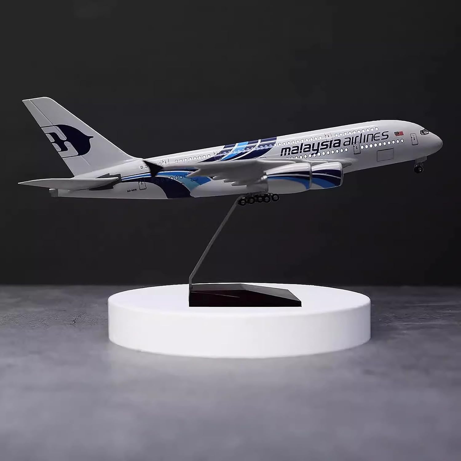 1:160 스케일 말레이시아 항공 A380 금속 비행기 - Model Kit Ixchel 리뷰 및 가격